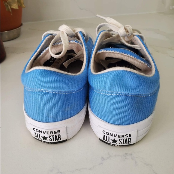 💗 CONVERSE 💗 Hand Painted.  HELLO KITTY AND HEARTS 🥰 Size 8.5. - Picture 8 of 8